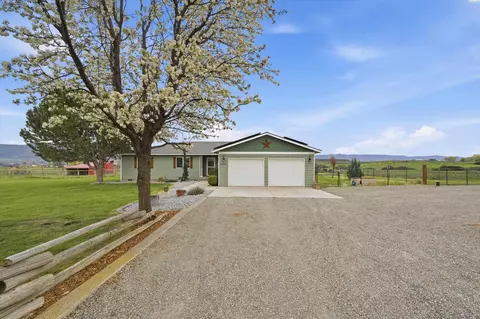 112503 W King Tull Rd, Prosser, WA 99350