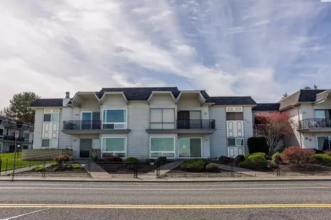2401 W Canal Dr #2A, Kennewick, WA 99336