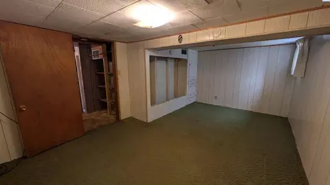 Bedroom - 321 NW Cleveland St, Pullman, WA 99163 photo 6 of 7