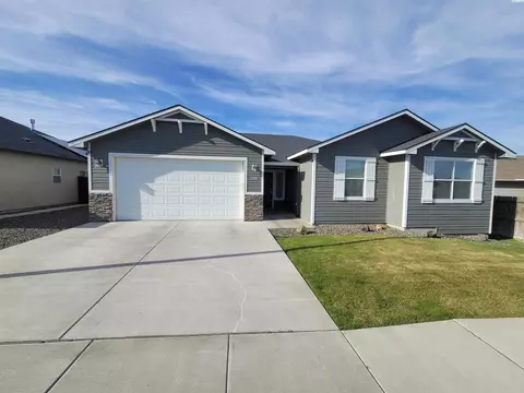 6018 W 41st Ave, Kennewick, WA 99338