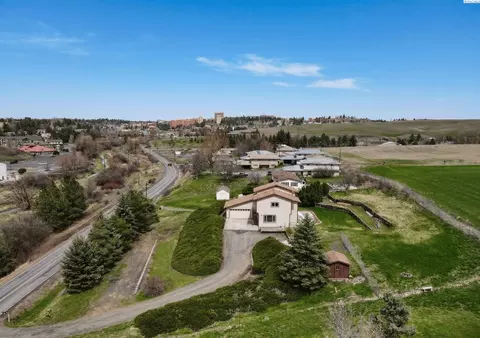 View/Area - 1890 SE Johnson Ave, Pullman, WA 99163 photo 1 of 2