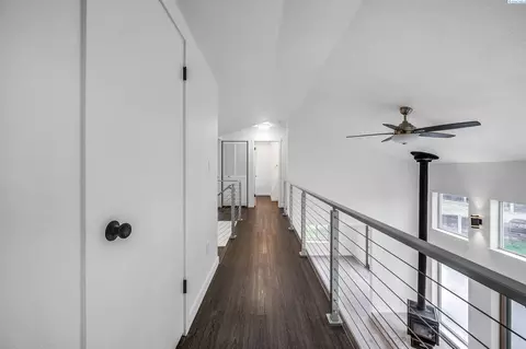 Entry Way - 1890 SE Johnson Ave, Pullman, WA 99163 photo 3 of 3