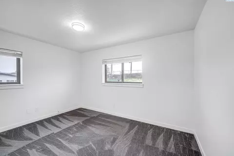 Bedroom - 1890 SE Johnson Ave, Pullman, WA 99163 photo 4 of 4