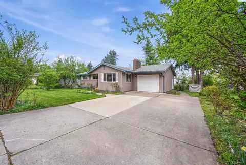 1810 NW Deane St, Pullman, WA 99163 photo 2