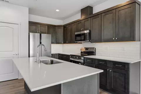 4517 Road 114, Pasco, WA 99301