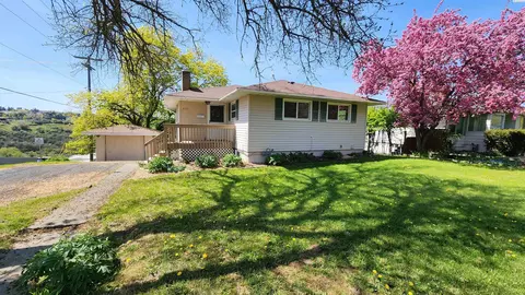 805 NW Clifford, Pullman, WA 99163 photo 28