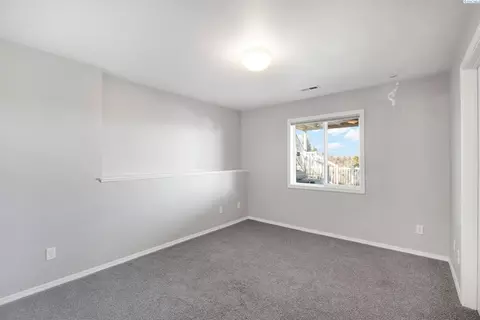 Bedroom - 640 SE Crestview St, Pullman, WA 99163 photo 8 of 9