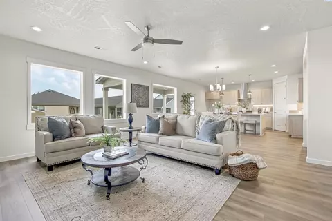 3592 Morningside Pkwy, Richland, WA 99352