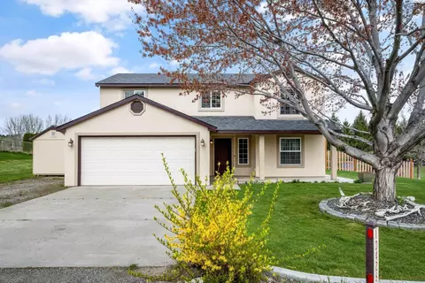 10426 S 952 Pr SE, Kennewick, WA 99338