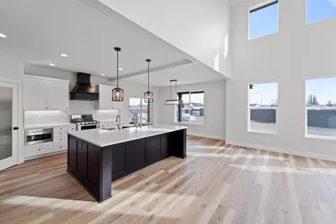 Kitchen - 8406 Silver Mound Dr, Pasco, WA 99301 photo 11 of 12