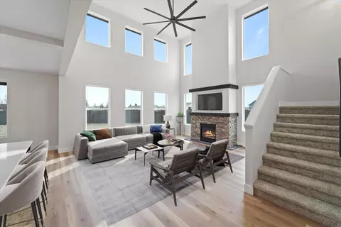 Living - 8406 Silver Mound Dr, Pasco, WA 99301 photo 1 of 5