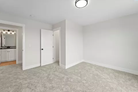 Bedroom - 8406 Silver Mound Dr, Pasco, WA 99301 photo 5 of 8