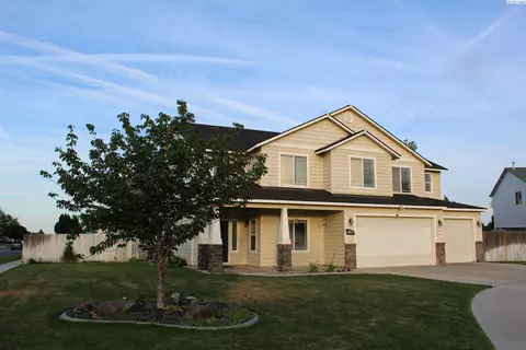 4811 Cordova, Pasco, WA 99301