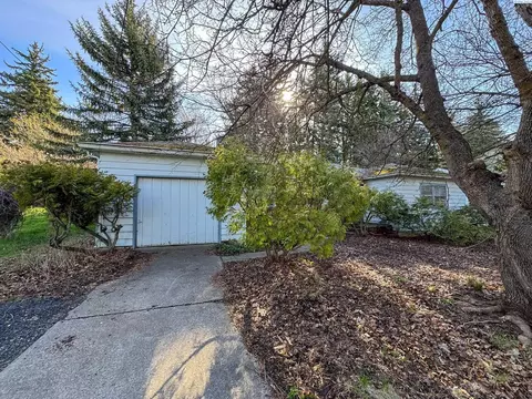1040 NE Lake St, Pullman, WA 99163 photo 2