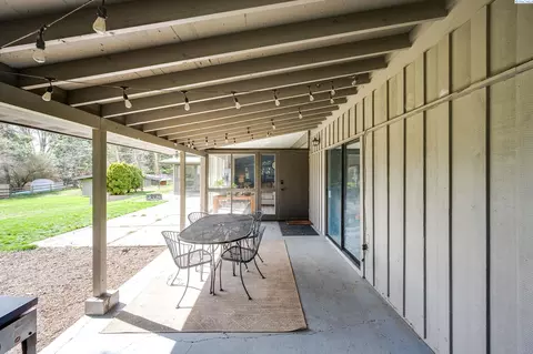 Exterior - 1765 SW Baldwin Dr, Pullman, WA 99163 photo 3 of 10
