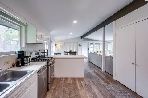 Kitchen - 1765 SW Baldwin Dr, Pullman, WA 99163 photo 1 of 4