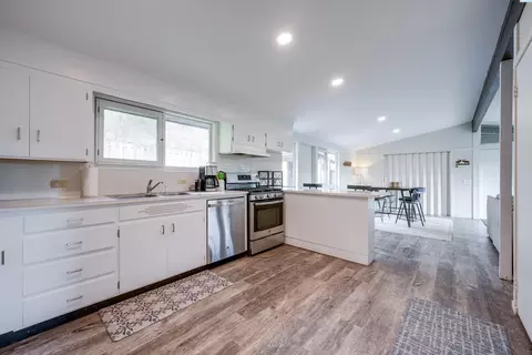 Kitchen - 1765 SW Baldwin Dr, Pullman, WA 99163 photo 3 of 4