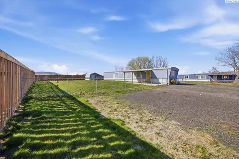 31404 E Kennedy Rd UNIT 19, Benton City, WA 99320