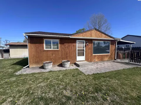 723 E 14th Ave, Kennewick, WA 99337