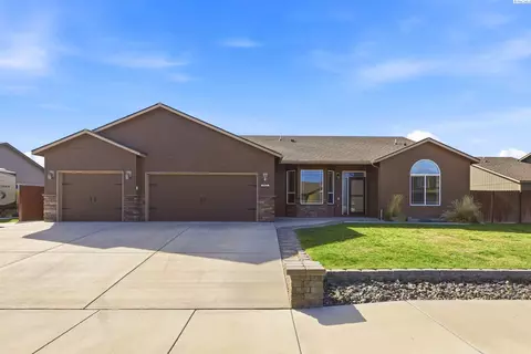 6016 Riverhawk Ln, Pasco, WA 99301