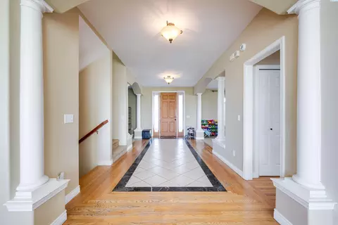 Entry Way - 1105 SW Meyer, Pullman, WA 99163 photo 1 of 3