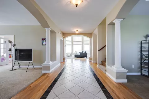 Entry Way - 1105 SW Meyer, Pullman, WA 99163 photo 2 of 3