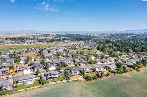 View/Area - 1105 SW Meyer, Pullman, WA 99163 photo 4 of 6