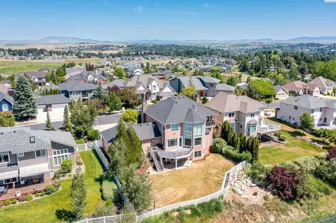 View/Area - 1105 SW Meyer, Pullman, WA 99163 photo 3 of 6