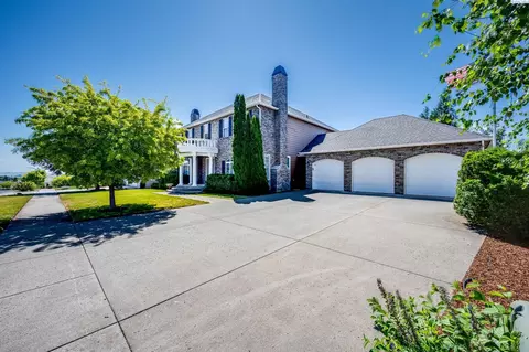 Exterior - 1105 SW Meyer, Pullman, WA 99163 photo 7 of 8