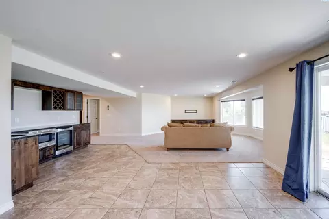 Living - 1105 SW Meyer, Pullman, WA 99163 photo 5 of 7