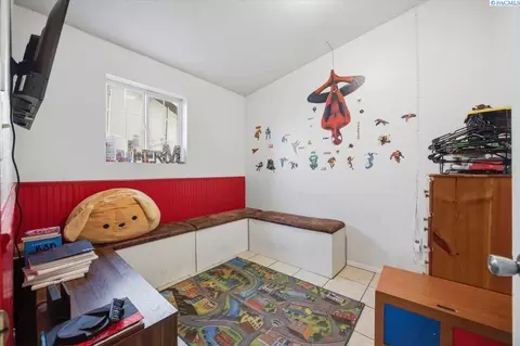 Other - 932 W Agate St, Pasco, WA 99301 photo 3 of 10