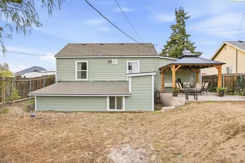 Exterior - 932 W Agate St, Pasco, WA 99301 photo 5 of 6