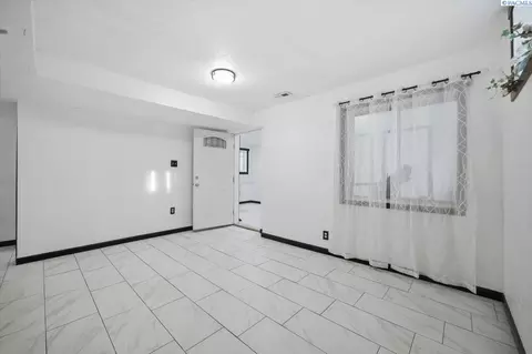 Other - 932 W Agate St, Pasco, WA 99301 photo 5 of 10