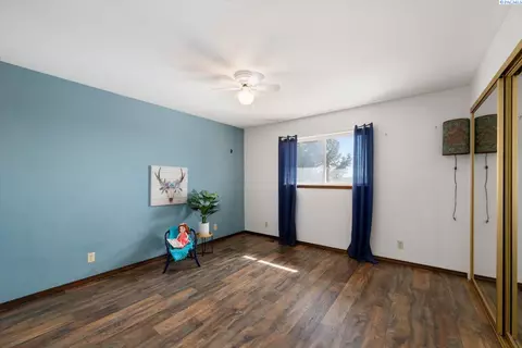 Bedroom - 700 Blanton Rd, Eltopia, WA 99330 photo 1 of 4