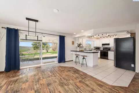 Other - 700 Blanton Rd, Eltopia, WA 99330 photo 4 of 7