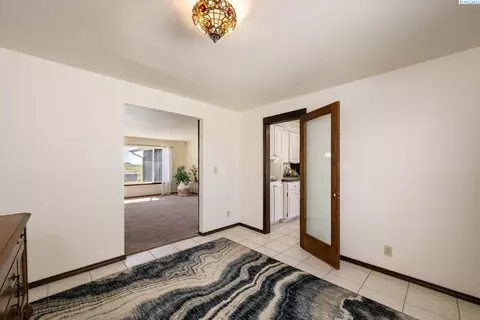 Entry Way - 700 Blanton Rd, Eltopia, WA 99330 photo 1 of 1