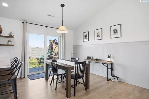 Dining - 10609 Silverbright Dr, Pasco, WA 99301 photo 1 of 1
