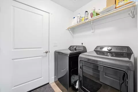 Other - 10609 Silverbright Dr, Pasco, WA 99301 photo 8 of 9