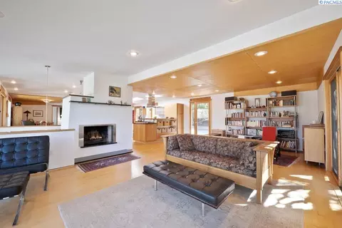 1145 NE Juniper St, Pullman, WA 99163 photo 3