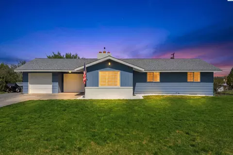 6906 W Victoria Ave, Kennewick, WA 99336