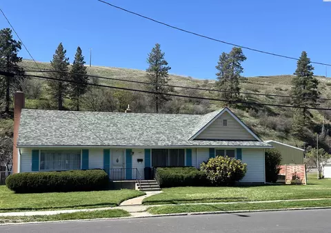 1109 N Morton St, Colfax, WA 99111