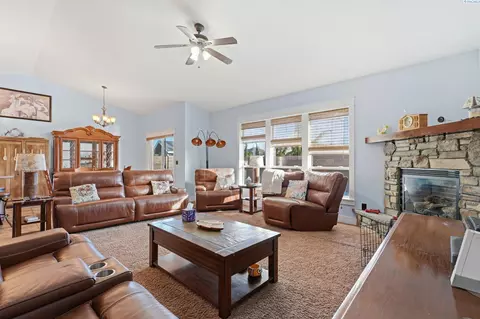 4502 Meadow View Dr, Pasco, WA 99301 photo 25