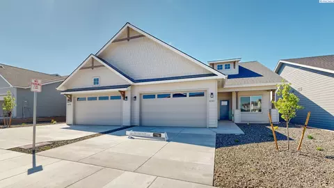 4587 Grove Ct, West Richland, WA 99353