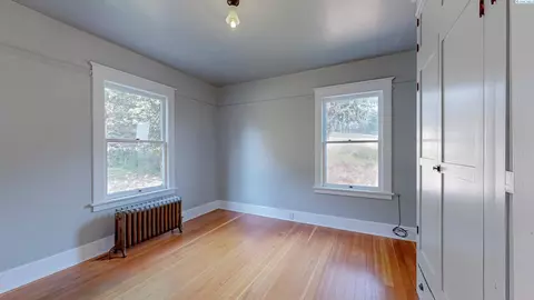 Bedroom - 1905 SE Johnson Ave, Pullman, WA 99163 photo 1 of 9