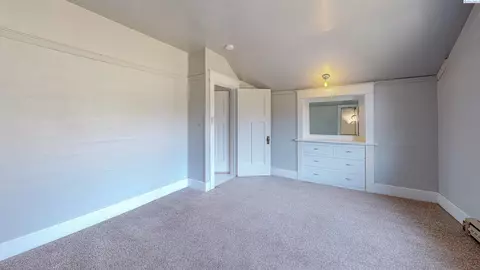Bedroom - 1905 SE Johnson Ave, Pullman, WA 99163 photo 4 of 9