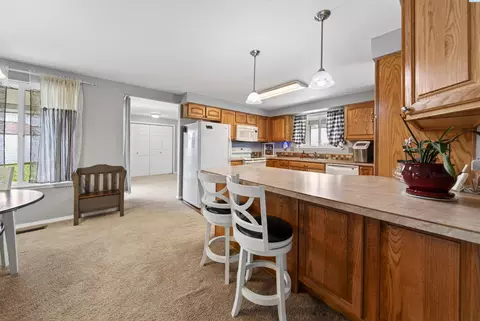 Kitchen - 2603 N Rd 56, Pasco, WA 99301 photo 3 of 4