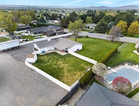 View/Area - 2603 N Rd 56, Pasco, WA 99301 photo 2 of 8