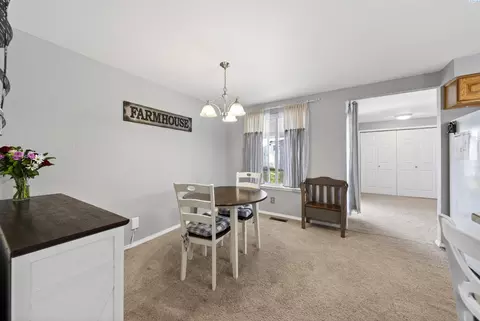 Dining - 2603 N Rd 56, Pasco, WA 99301 photo 3 of 3