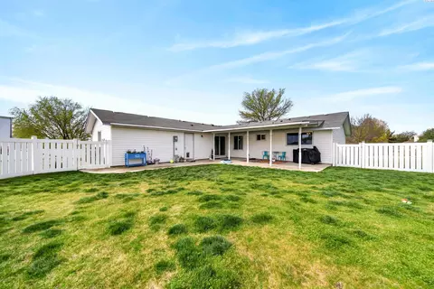 Exterior - 2603 N Rd 56, Pasco, WA 99301 photo 2 of 5