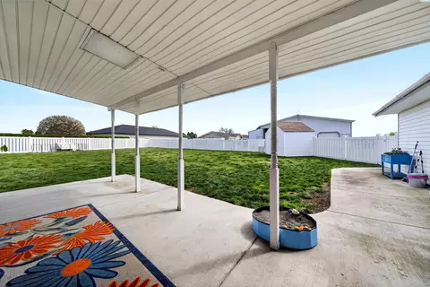 Exterior - 2603 N Rd 56, Pasco, WA 99301 photo 1 of 5